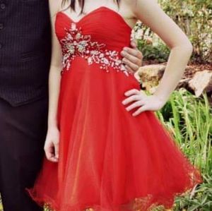 Red prom/homecoming dress